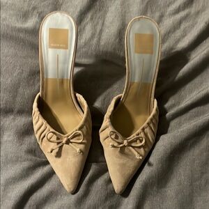 Dolce Vita Women's Tan Suede kitten heels Mules
